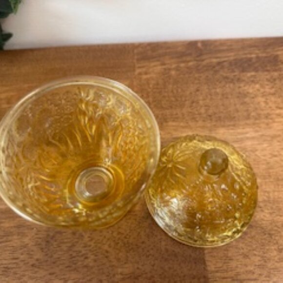 Avon Yellow‎ Glass Pedestal Candy Dish Rose Pattern Textured Jar Vintage Decor - Picture 5 of 6